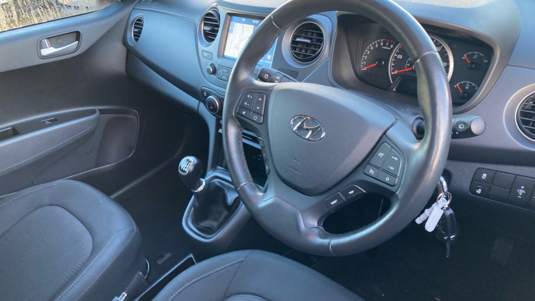 Hyundai i10 1.2 Premium SE 5dr Petrol Hatchback